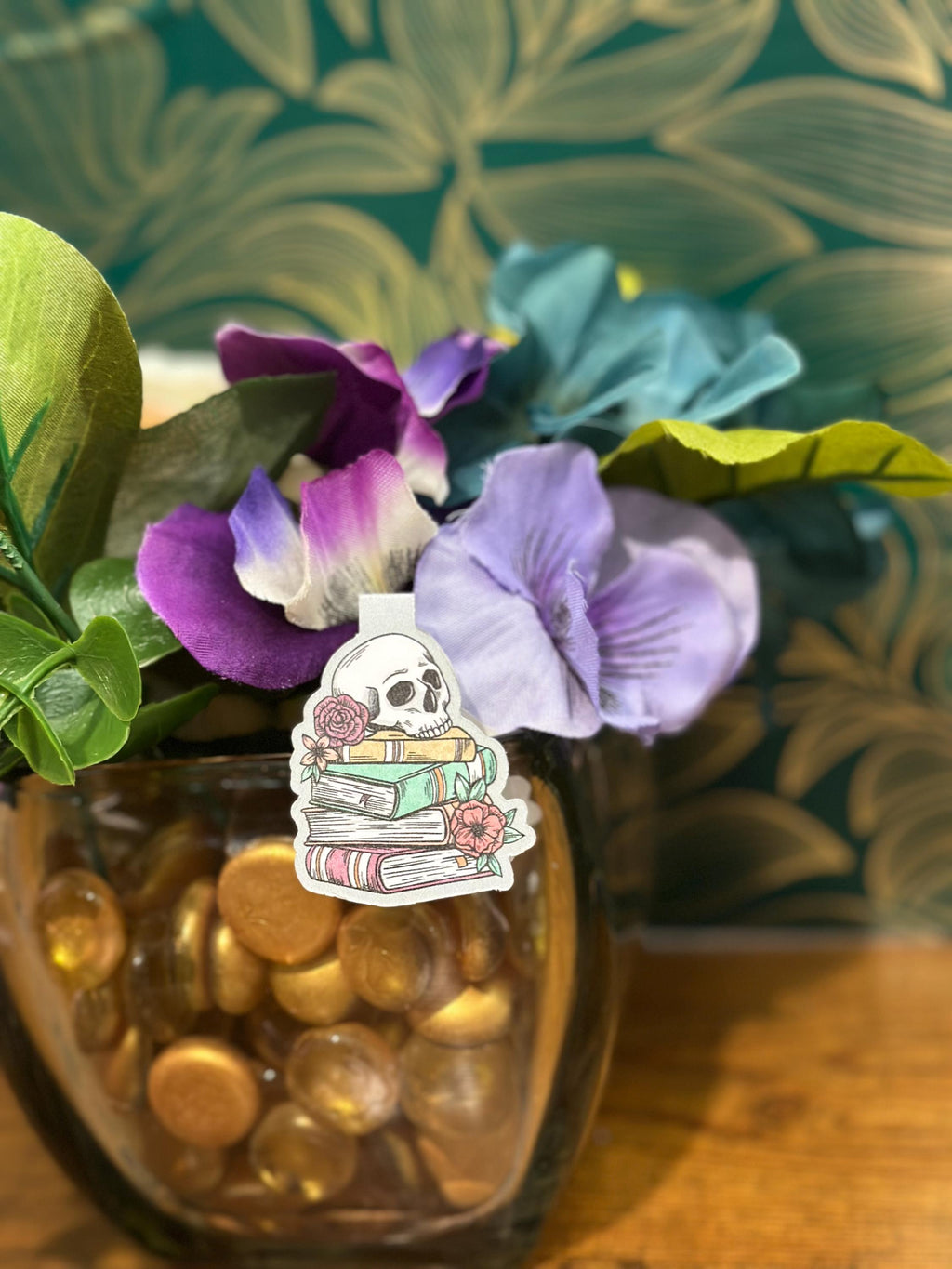 Magnetic Skull bookmark